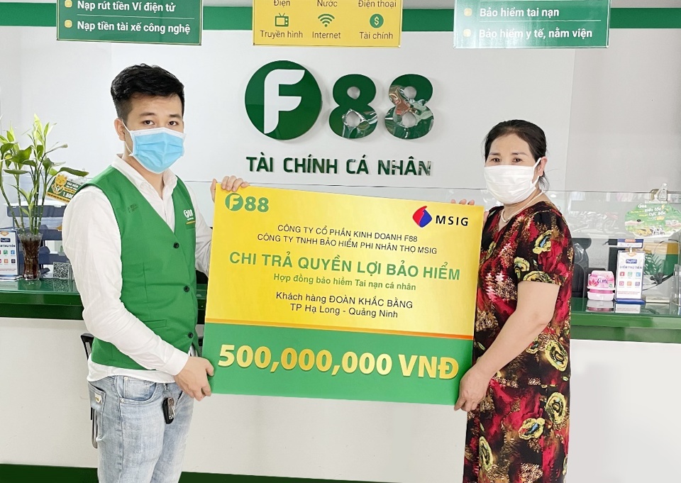 F88 chi trả quyền lợi bảo hiểm cho kh&aacute;ch h&agrave;ng tại Quảng Ninh