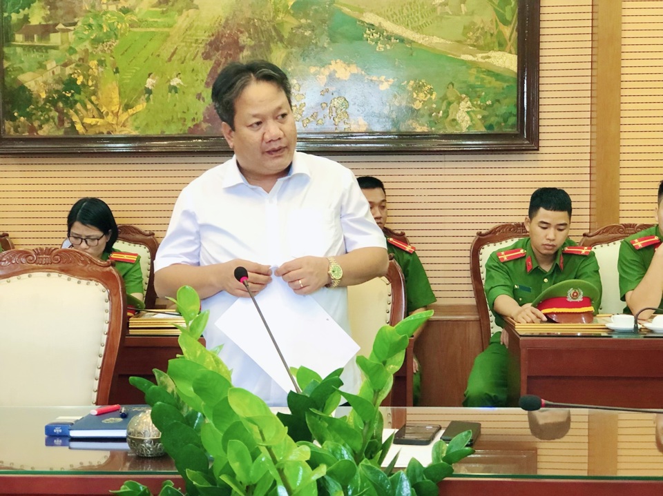 Chủ tịch UBND huyện Thanh Tr&igrave; Nguyễn Tiến Cường ph&aacute;t biểu tại hội nghị