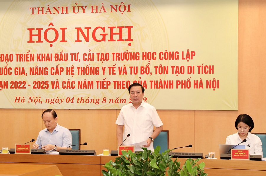 Ph&oacute; Chủ tịch UBND TP H&agrave; Nội Chử Xu&acirc;n Dũng ph&aacute;t biểu tại hội nghị
