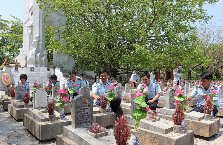 Thủ tướng Ch&iacute;nh phủ y&ecirc;u cầu c&aacute;c cấp ủy, c&aacute;c bộ, ng&agrave;nh, cơ quan, đơn vị, địa phương, Ban Chỉ đạo 515 c&aacute;c cấp v&agrave; lực lượng t&igrave;m kiếm, quy tập h&agrave;i cốt liệt sĩ.