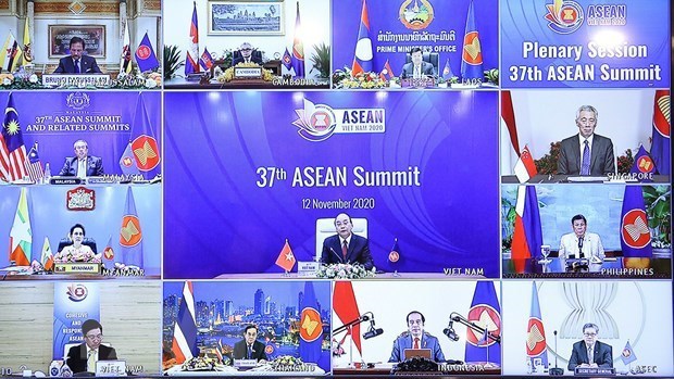 Phi&ecirc;n to&agrave;n thể Hội nghị Cấp cao ASEAN lần thứ 37 qua h&igrave;nh thức trực tuyến. (Ảnh: Thống Nhất/TTXVN) &nbsp;