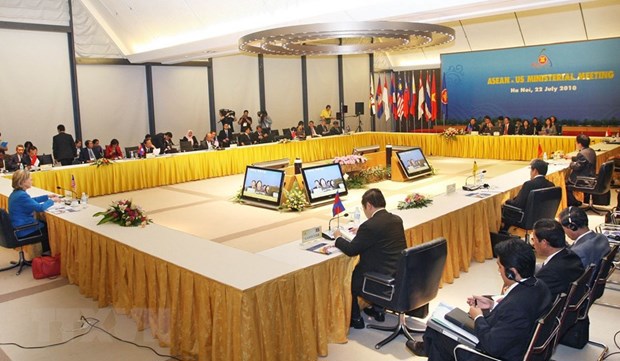 Hội nghị ASEAN-Hoa Kỳ, trong khu&ocirc;n khổ Hội nghị Bộ trưởng Ngoại giao ASEAN 43 v&agrave; c&aacute;c hội nghị li&ecirc;n quan, ng&agrave;y 22/7/2010, tại H&agrave; Nội. (Ảnh: Nhan S&aacute;ng/TTXVN) &nbsp;