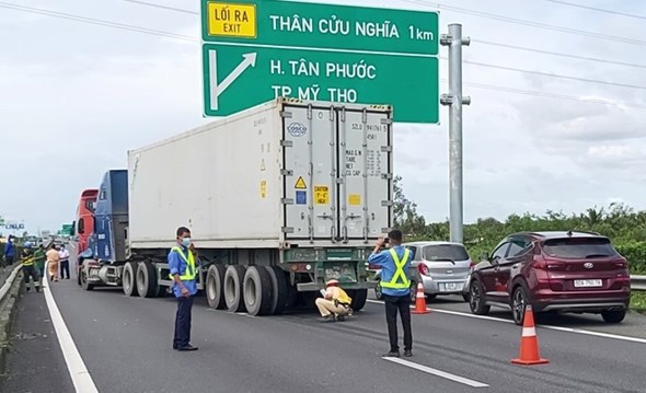 Tai nạn giao thông hôm nay (10/8): Xe tải tông xe máy, một người tử vong - Ảnh 1