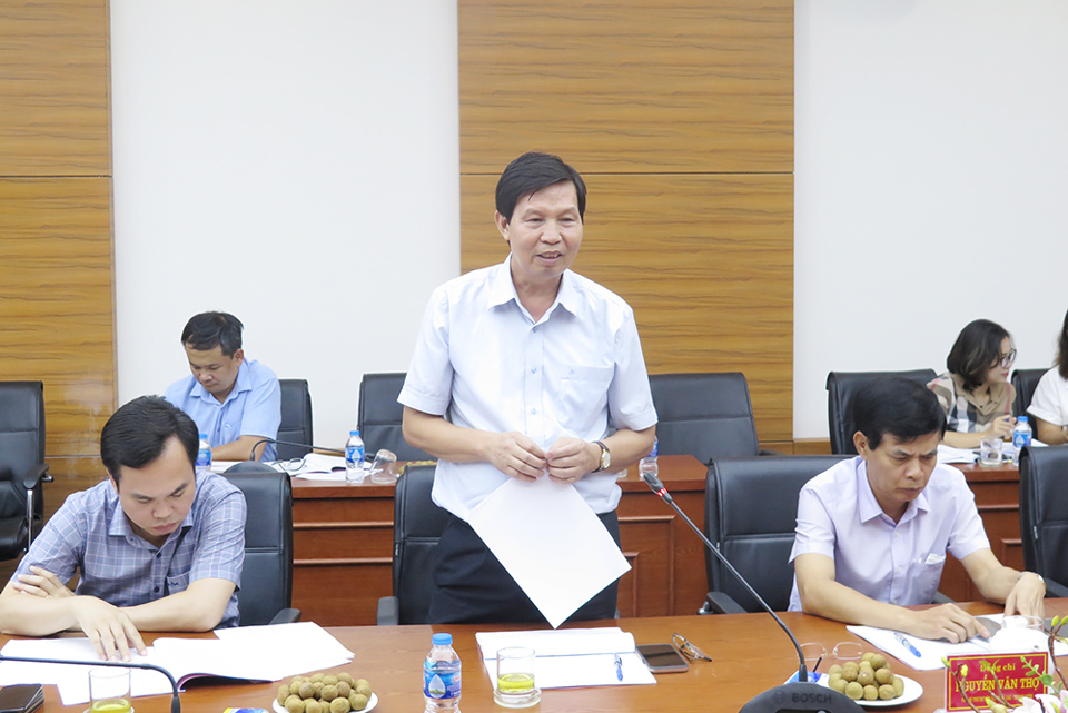 Ph&oacute; Gi&aacute;m đốc Sở Y tế H&agrave; Nội Trần Văn Chung n&ecirc;u &yacute; kiến tại buổi kiểm tra.