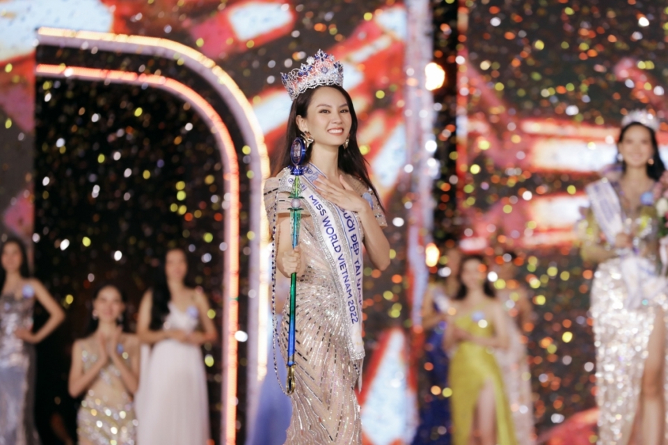Mai Phương đăng quang Miss World Vietnam 2022 - Ảnh 1