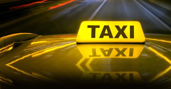 Phát hiện tài xế taxi “chặt chém” du khách qua phản ánh trên mạng xã hội - Ảnh 1