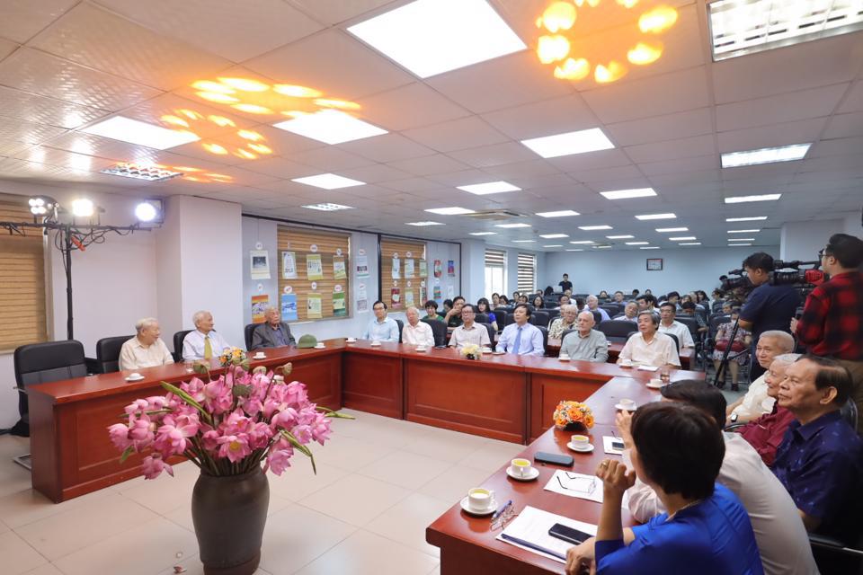 Các đại biểu tham dụ buổi toạ đàm ảo tàng Báo chí Việt Nam - định hướng phát triển đến năm 2030, tầm nhìn đến năm 2050. Ảnh: Ngọc Tú