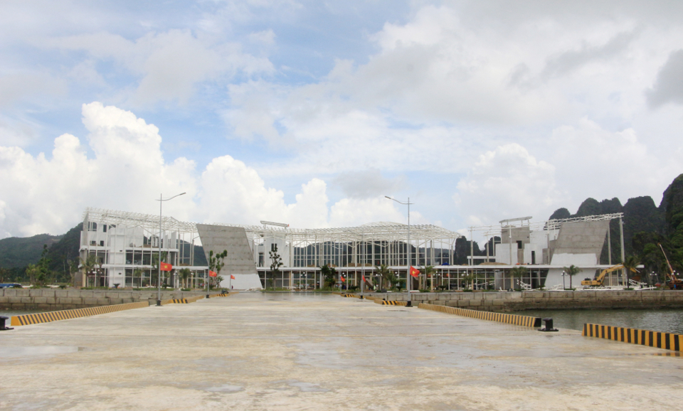 Khu nh&agrave; ga Bến cảng cao cấp Ao Ti&ecirc;n đang được ho&agrave;n thiện.