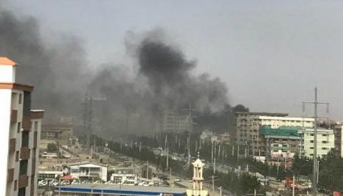 Gần 40 người chết v&agrave; bị thương trong vụ đ&aacute;nh bom tại nh&agrave; thờ Hồi gi&aacute;o ở thủ đ&ocirc; Kabul tối ng&agrave;y 17/8. Ảnh: AP