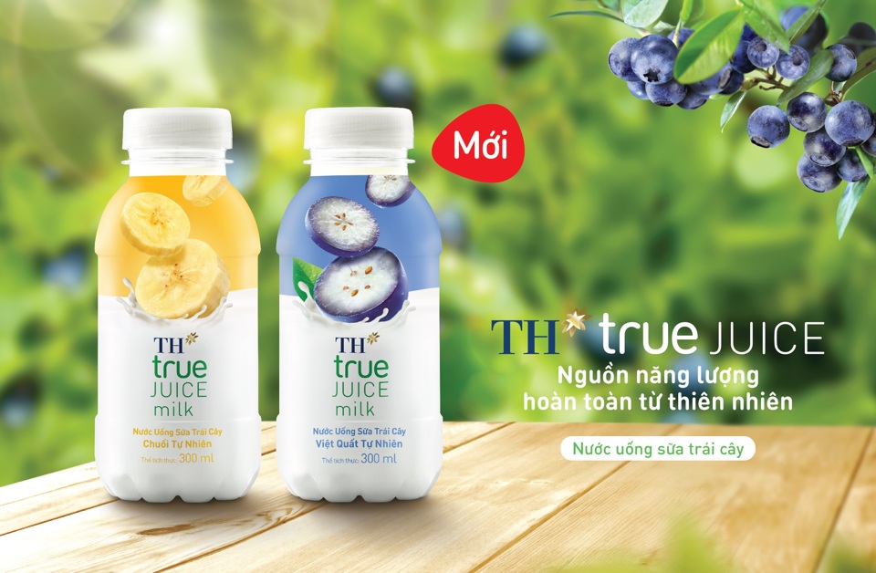 Bộ sản phẩm TH true JUICE milk ra mắt th&ecirc;m hai hương vị mới: Việt quất tự nhi&ecirc;n v&agrave; Chuối tự nhi&ecirc;n.