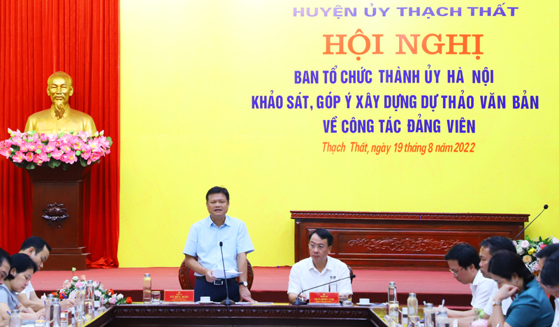 Trưởng ban Tổ chức Th&agrave;nh ủy Vũ Đức Bảo ph&aacute;t biểu kết luận hội nghị.