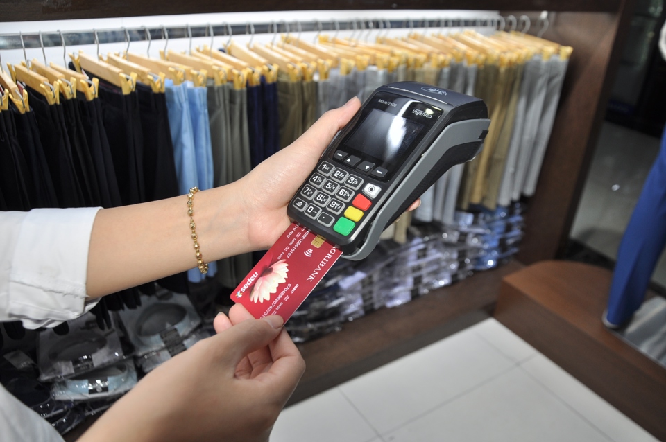 Agribank tiếp tục miễn phí chuyển đổi thẻ chip dành cho khách hàng - Ảnh 1