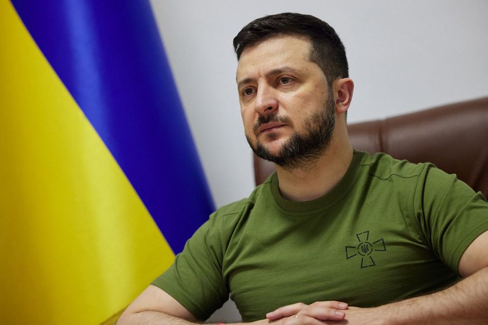 Tổng thống Ukraine Volodymyr Zelensky ph&aacute;t biểu trực tuyến trước Quốc hội H&agrave;n Quốc h&ocirc;m 11/4/2022. Ảnh: REUTERS