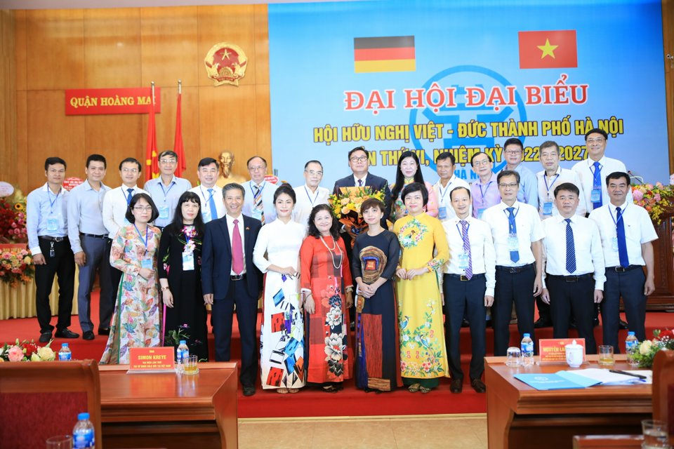 Ban chấp h&agrave;nh Hội hữu nghị Việt - Đức TP H&agrave; Nội nhiệm kỳ 2022-2027.&nbsp;