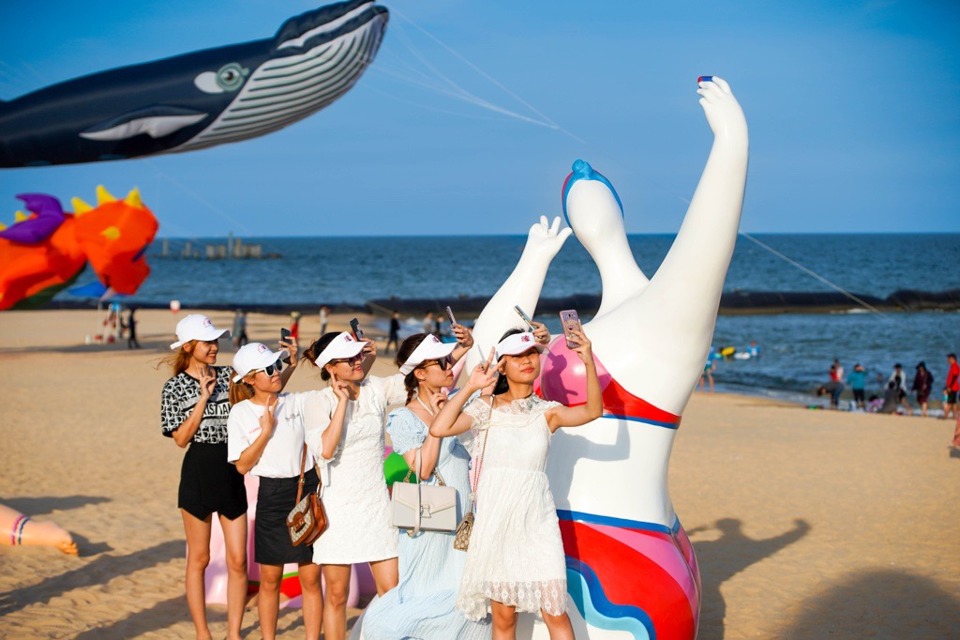 Zoom-in toạ độ biển hot nhất dịp lễ Quốc khánh tại Phan Thiết - Ảnh 1