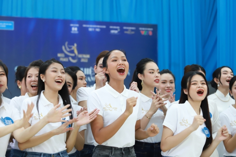 “Miss Peace Vietnam 2022” đổi tên trước chung kết - Ảnh 1