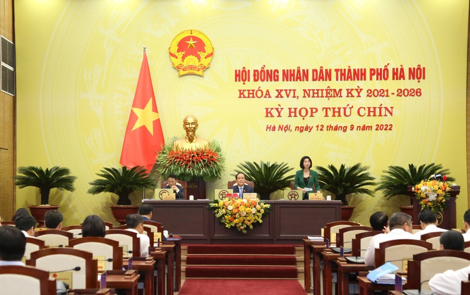 Đo&agrave;n chủ tọa điều h&agrave;nh Kỳ họp.&nbsp;