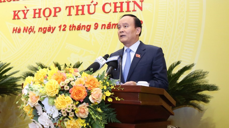 Chủ tịch HĐND TP H&agrave; Nội Nguyễn Ngọc Tuấn ph&aacute;t biểu bế mạc Kỳ họp