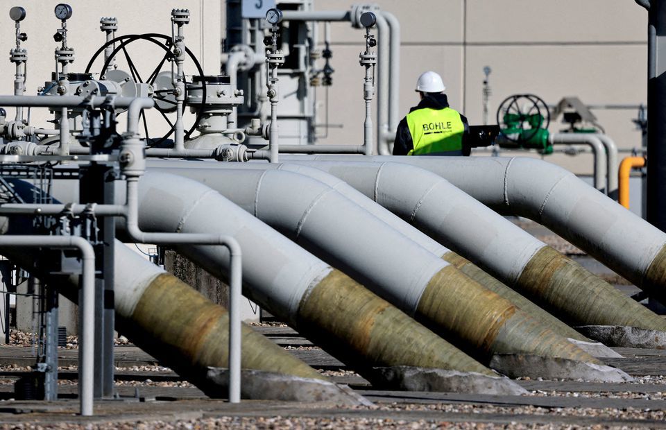 Đường ống tại cơ sở thuộc Nord Stream 1 ở Lubmin, Đức, ng&agrave;y 8 th&aacute;ng 3 năm 2022. Ảnh: Reuters
