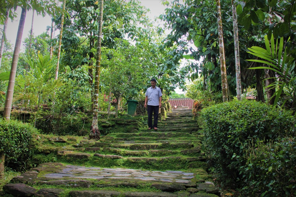 N&eacute;t b&igrave;nh dị trong ng&ocirc;i l&agrave;ng cổ ở &ldquo;xứ ti&ecirc;n&rdquo;.