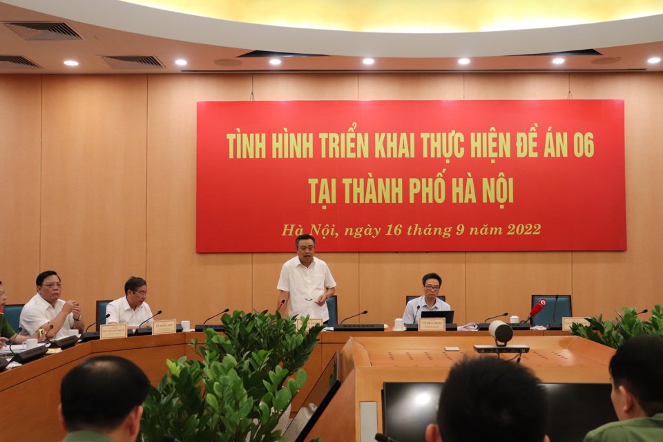 Chủ tịch UBND TP H&agrave; Nội Trần Sỹ Thanh ph&aacute;t biểu tại buổi l&agrave;m việc.&nbsp;