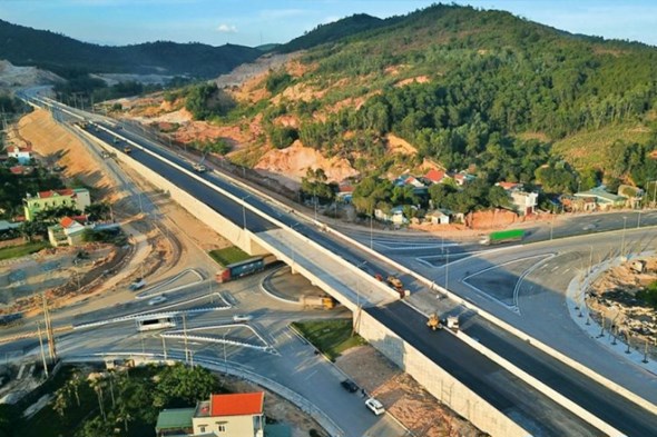 Khởi công tuyến đường kết nối Lai Châu với cao tốc Hà Nội - Lào Cai - Ảnh 1