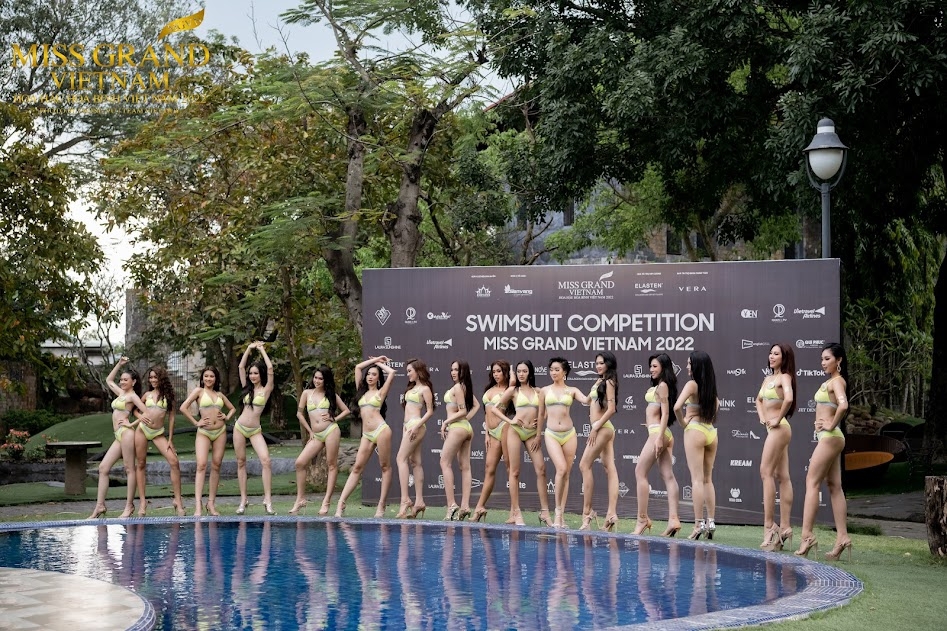 Một trong những phần thi được mong chờ nhất tại Miss Grand Vietnam - Hoa hậu H&ograve;a b&igrave;nh Việt Nam 2022 đ&atilde; ch&iacute;nh thức được diễn ra - Swimsuit Competition.