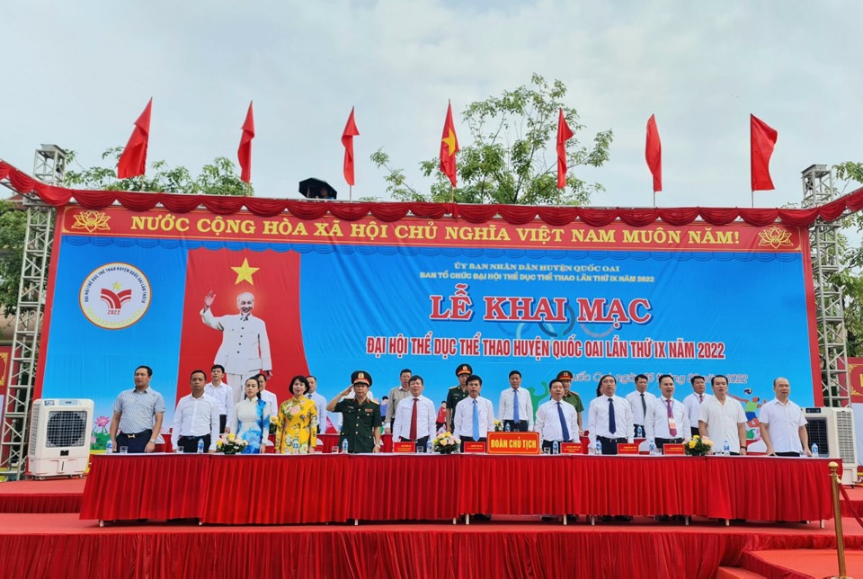 C&aacute;c đại biểu tham gia lễ khai mạc Đại hội TDTT huyện Quốc Oai lần thứ 9