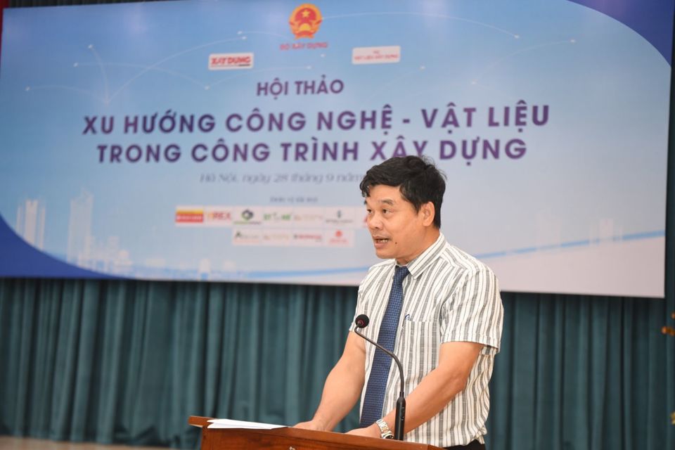 Vụ trưởng Vụ Vật liệu x&acirc;y dựng (Bộ X&acirc;y dựng) Phạm Văn Bắc cho biết, sản xuất VLXD ph&aacute;t triển mạnh mẽ trong 15 năm qua.