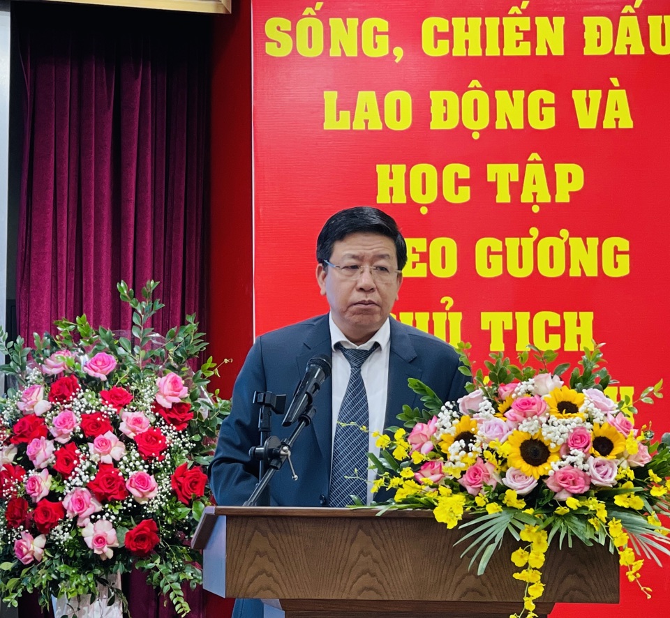 Ph&oacute; Chủ tịch UBND TP H&agrave; Nội Dương Đức Tuấn ph&aacute;t biểu tại buổi lễ trao giải.