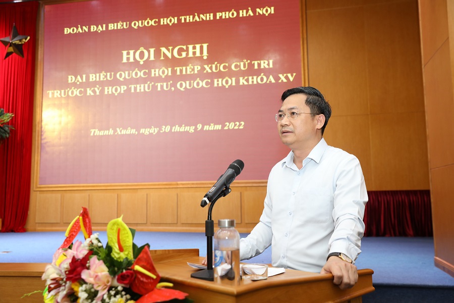 Ph&oacute; Chủ tịch UBND TP H&agrave; Nội H&agrave; Minh Hải trả lời những &yacute; kiến cử tri n&ecirc;u thuộc thẩm quyền UBND TP