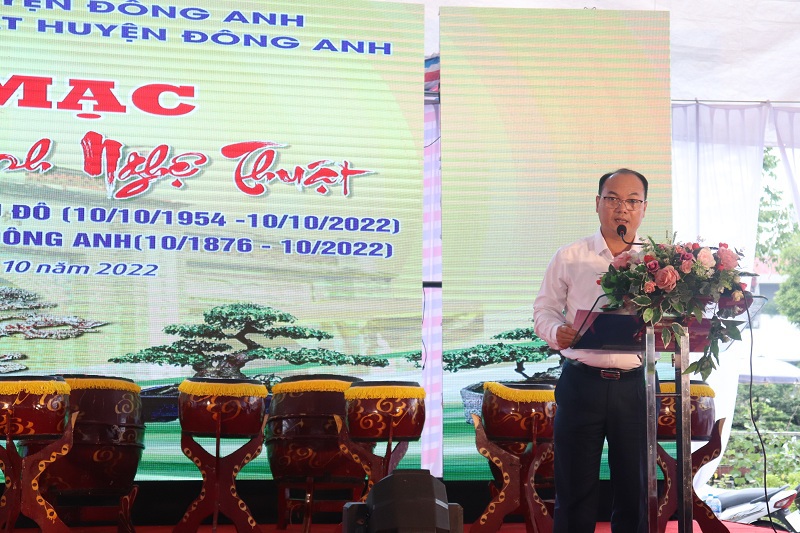 Ph&oacute; Chủ tịch UBND huyện Đ&ocirc;ng Anh Nguyễn Anh Dũng cho biết, lĩnh vực c&acirc;y cảnh nghệ thuật mang đến nguồn thu nhập lớn cho người l&agrave;m nghề của huyện.