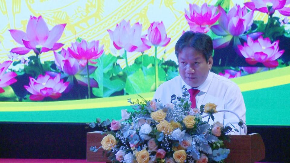 Chủ tịch UBND huyện Thanh Tr&igrave; Nguyễn Tiến Cường ph&aacute;t biểu tại buổi lễ