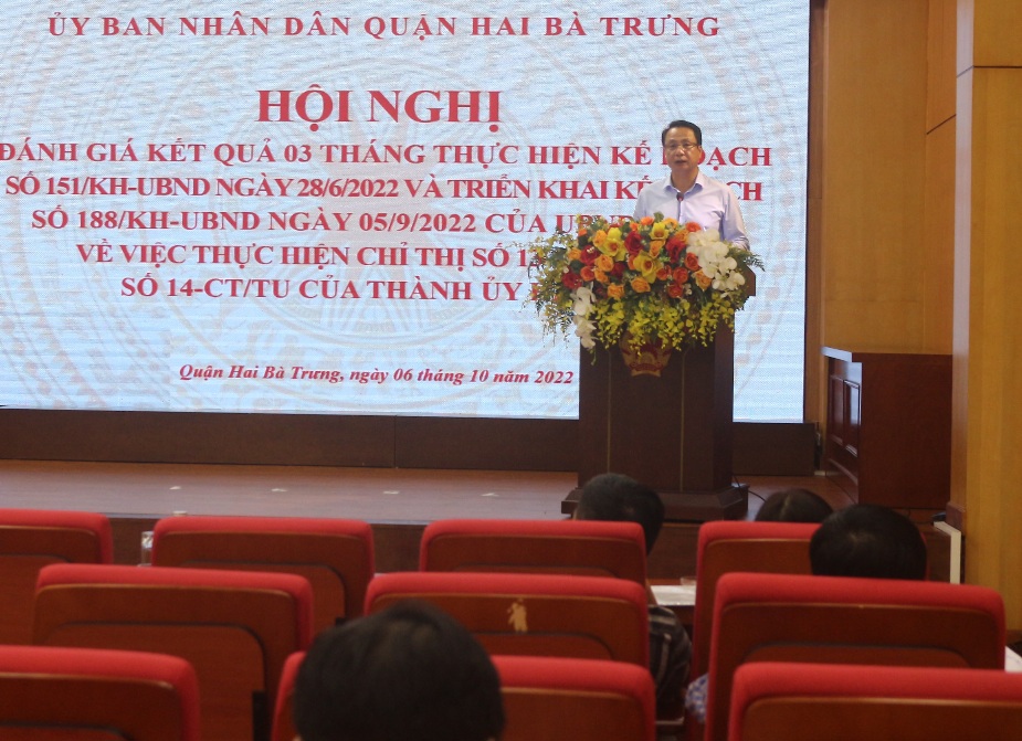 Ph&oacute; Chủ tịch UBND quận Hai B&agrave; Trưng Nguyễn Mạnh H&ugrave;ng ph&aacute;t biểu chỉ đạo