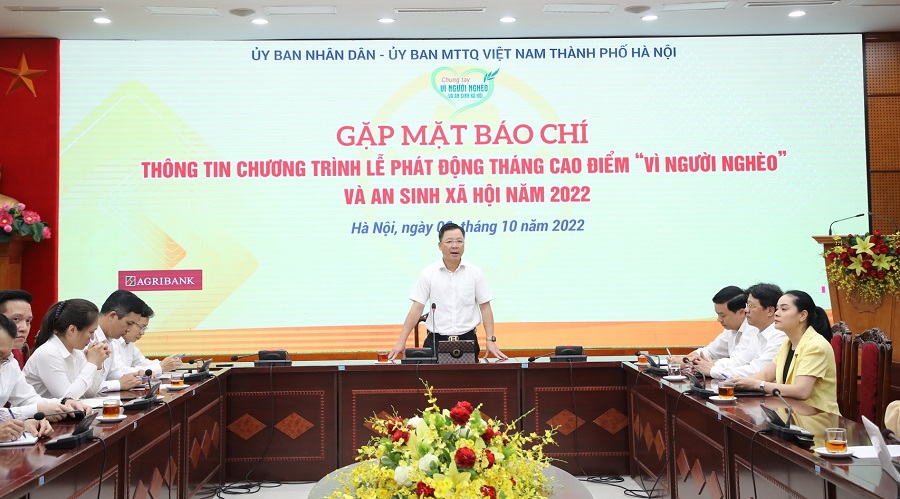 Ph&oacute; Chủ tịch Ủy ban MTTQ Việt Nam TP H&agrave; Nội Nguyễn Sỹ Trường ph&aacute;t biểu với đại diện c&aacute;c cơ quan b&aacute;o ch&iacute;
