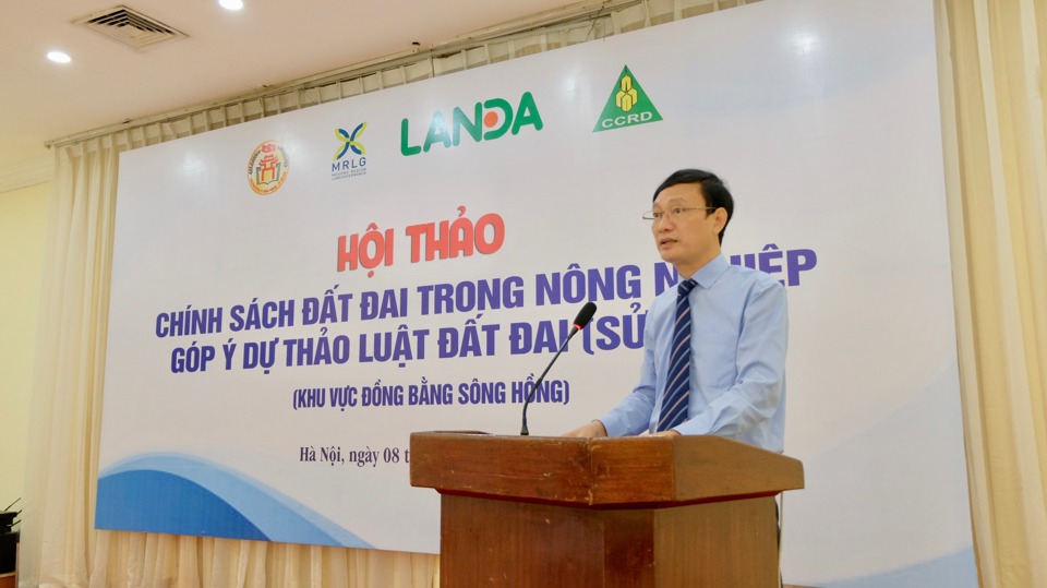 PGS.TS Phạm Minh Anh ph&aacute;t biểu tại hội thảo. Ảnh: L&acirc;m Nguyễn.