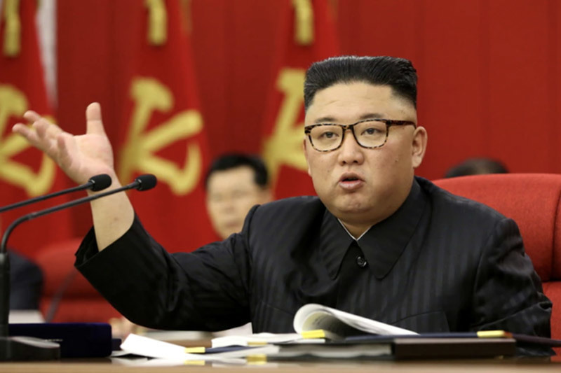 Nh&agrave; l&atilde;nh đạo Triều Ti&ecirc;n Kim Jong-un chủ tr&igrave; một cuộc họp. Ảnh: KCNA