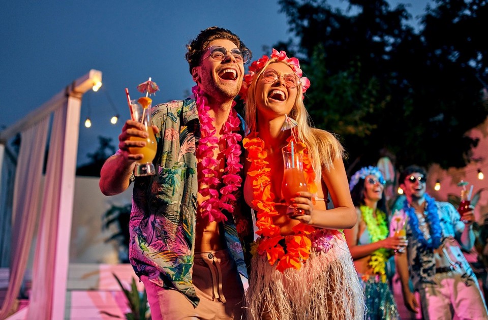 Những lễ hội s&ocirc;i động suốt 365 ng&agrave;y l&agrave; đặc sản của Waikiki. Ảnh Shutterstock