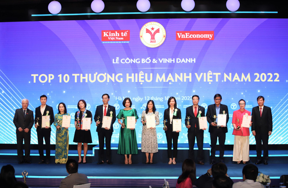 Vietcombank 9 lần liên tiếp có mặt trong Top 10 Thương hiệu mạnh Việt Nam - Ảnh 2