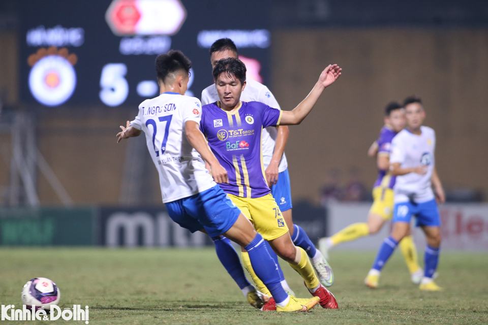 Văn Hậu ghi bàn cho Hà Nội FC - Ảnh 12
