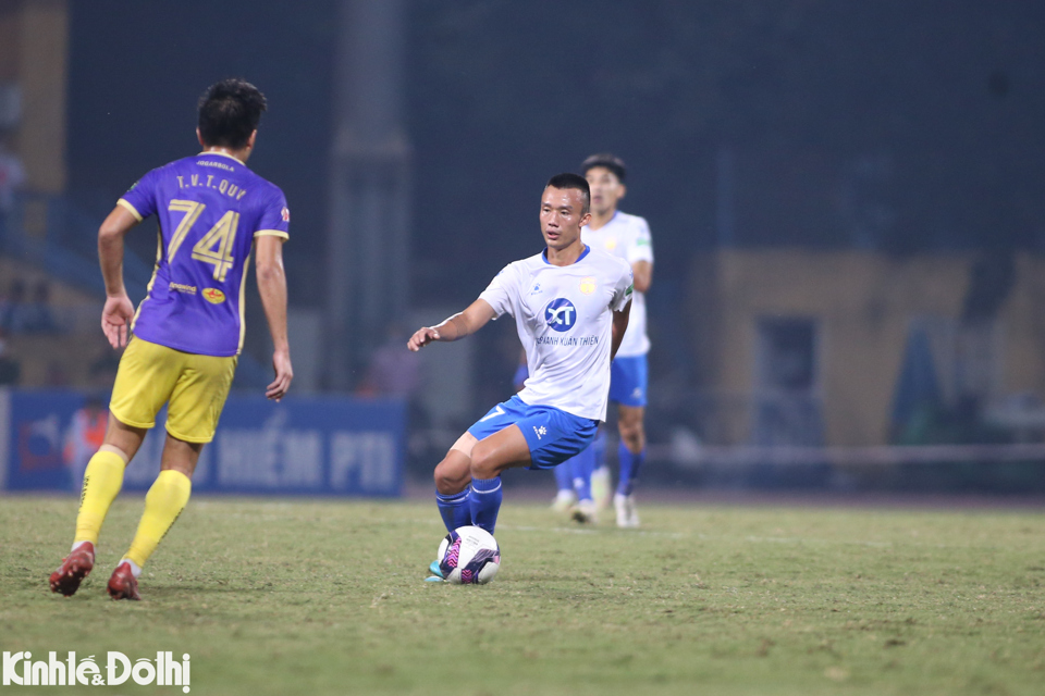 Văn Hậu ghi bàn cho Hà Nội FC - Ảnh 9