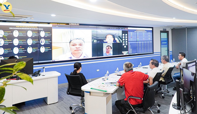 Trung tâm Chẩn đoán hình ảnh MEDLATEC ở 278 Thụy Khuê (Hà Nội) kết nối trực tuyến cùng các chuyên gia bệnh viện khác hội chẩn một ca bệnh phức tạp. Ảnh: Phương Anh