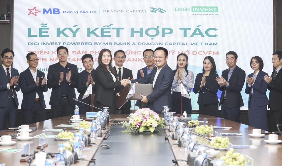 Lễ k&yacute; kết hợp t&aacute;c giữa Digi Invest Powered by MBBank v&agrave; Dragon Capital Việt Nam