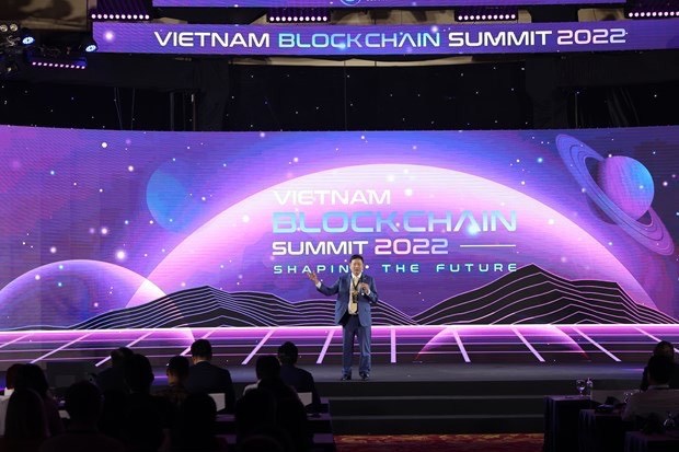 Chủ tịch VINASA Trương Gia B&igrave;nh chia sẻ về Blockchain.
