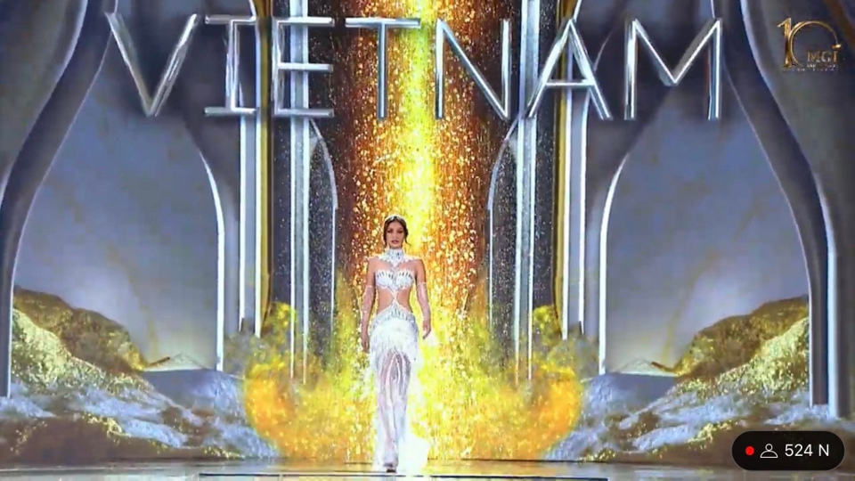 Thiên Ân trình diễn bùng nổ tại bán kết Miss Grand International 2022 - Ảnh 2