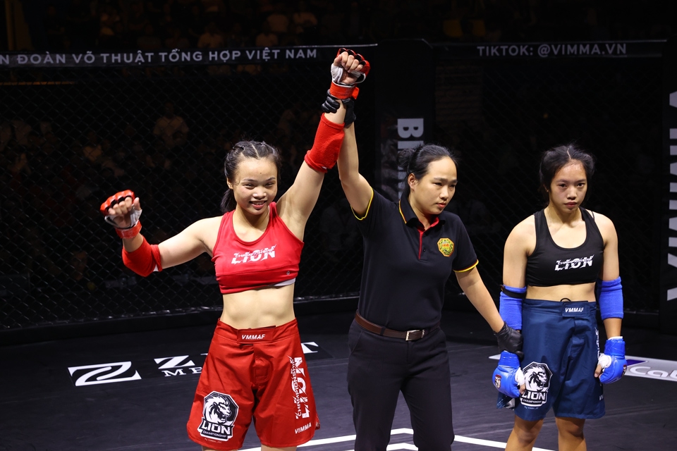 Trần Quang Lộc thắng knockout đối thủ ở bán kết LION Championship  - Ảnh 2