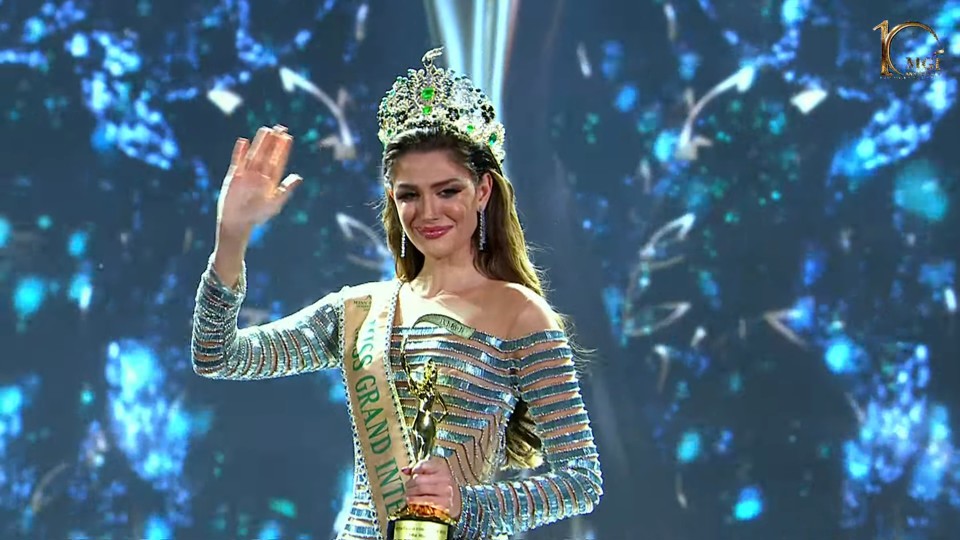 Chung kết Miss Grand International 2022: Người đẹp Brazil òa khóc khi đăng quang - Ảnh 18