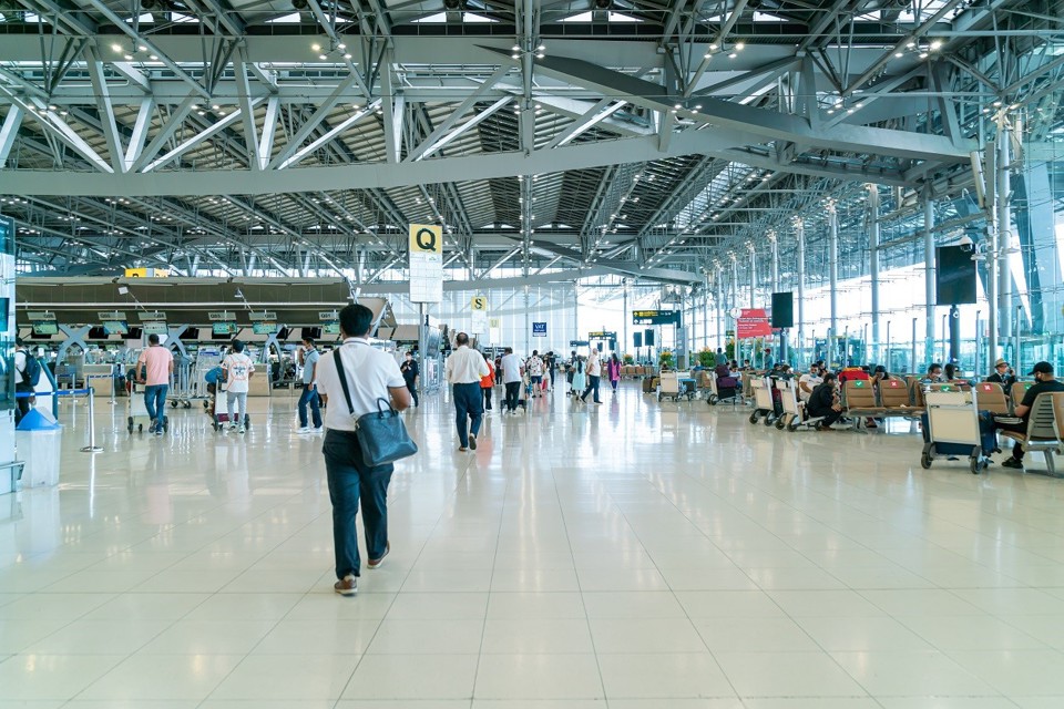 S&acirc;n bay quốc tế Suvarnabhumi tại Bangkok, Th&aacute;i Lan. Ảnh Shutterstock