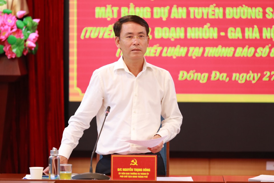 Ph&oacute; Chủ tịch UBND TP Nguyễn Trọng Đ&ocirc;ng ph&aacute;t biểu tại cuộc l&agrave;m việc.