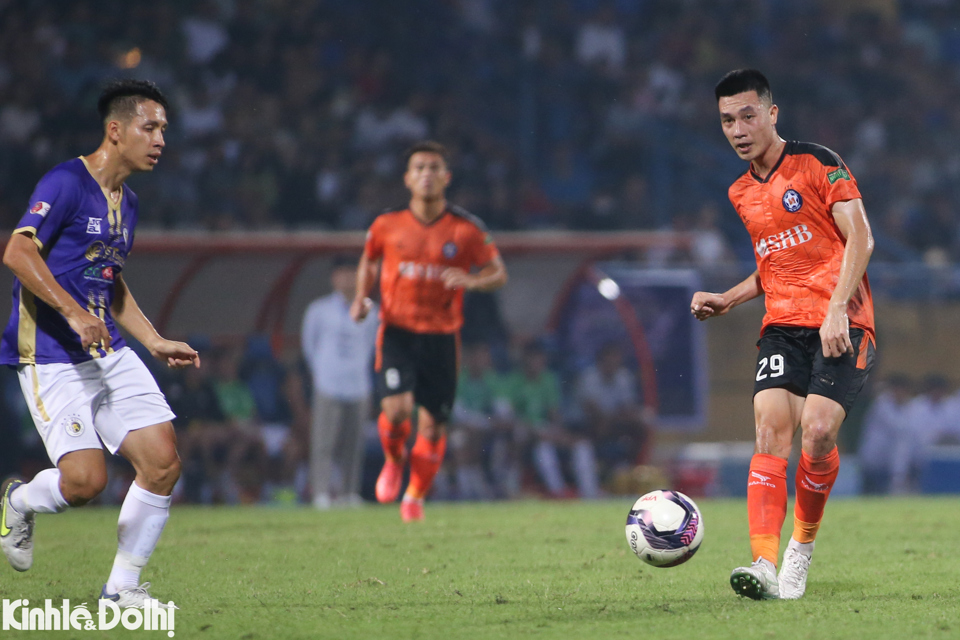 Hà Nội FC đòi lại ngôi đầu bảng V-League 2022 - Ảnh 3